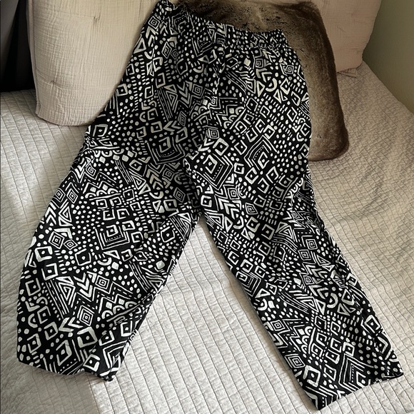 Tahari black off white elastic waist wide leg 100% linen boho tribal pants L - Picture 9 of 9